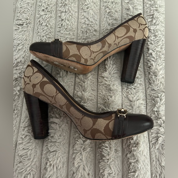 Coach Tan and Brown Women's Heels - Picture 3 of 7